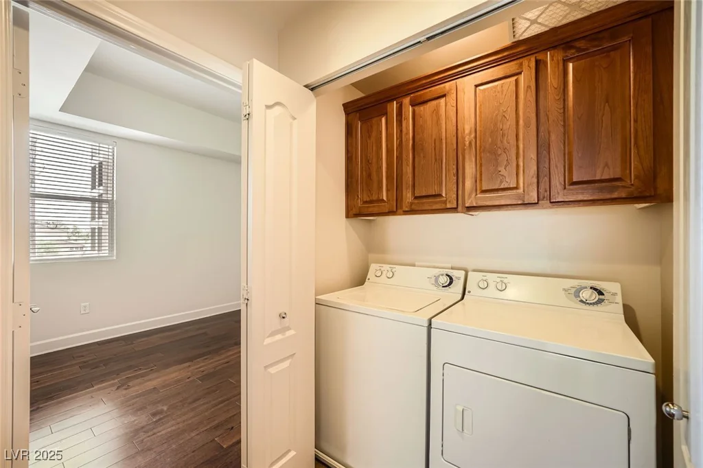 87 Agate, Las Vegas, NV 89123