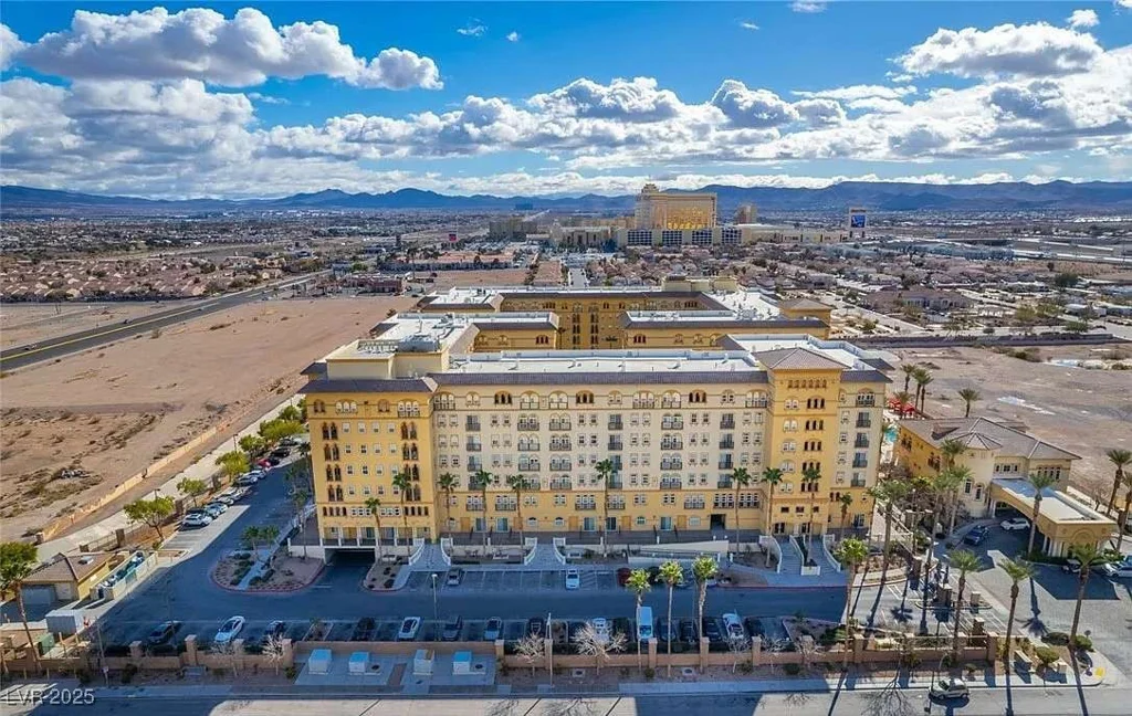 2455 Serene, Las Vegas, NV 89123