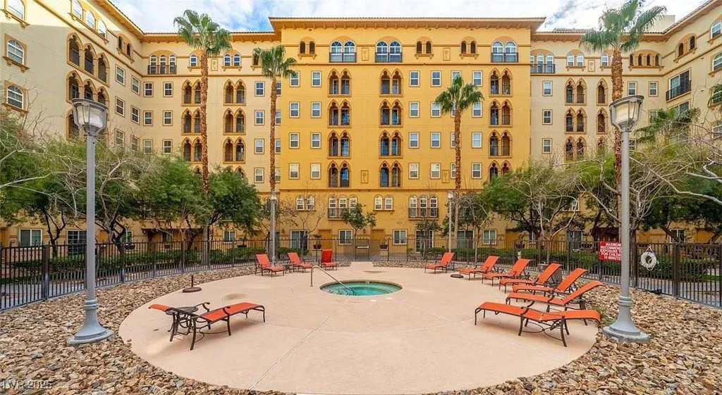 2455 Serene, Las Vegas, NV 89123