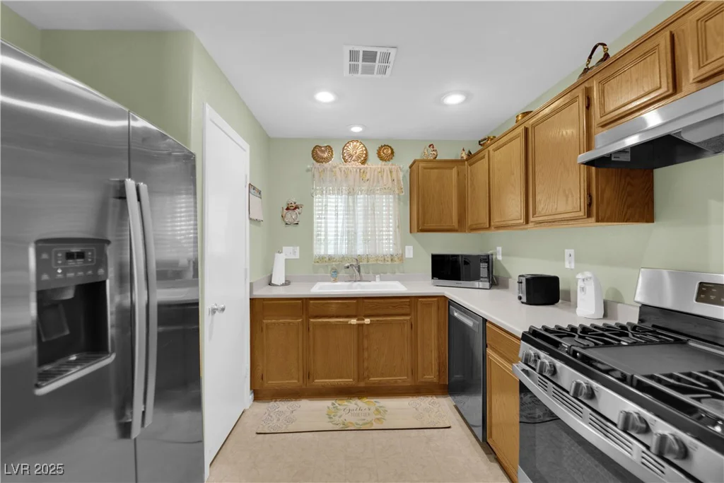8354 Pearl Beach, Las Vegas, NV 89139