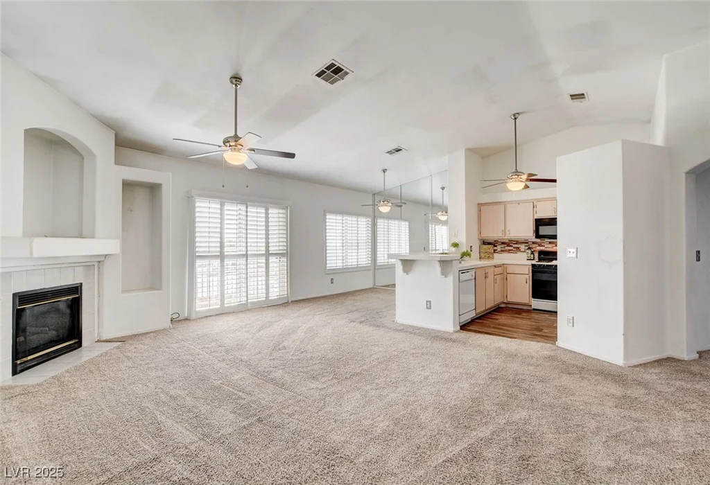 6201 Lake Mead, Las Vegas, NV 89156