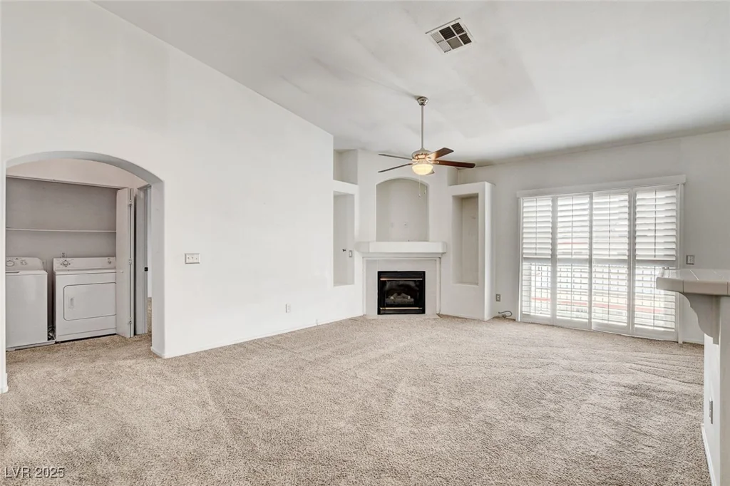 6201 Lake Mead, Las Vegas, NV 89156