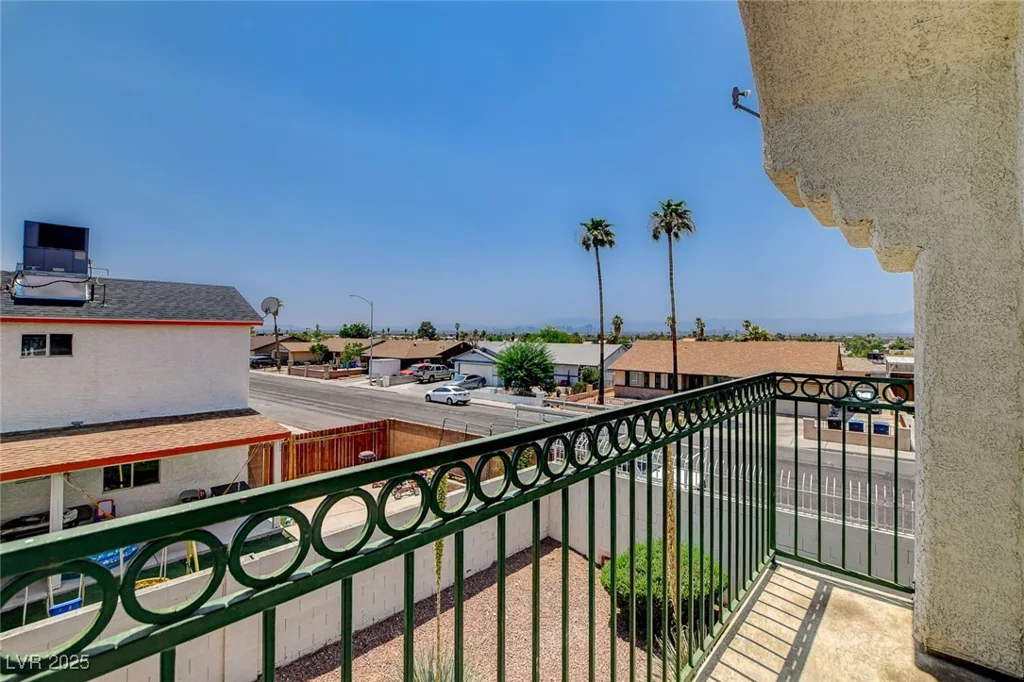 6201 Lake Mead, Las Vegas, NV 89156