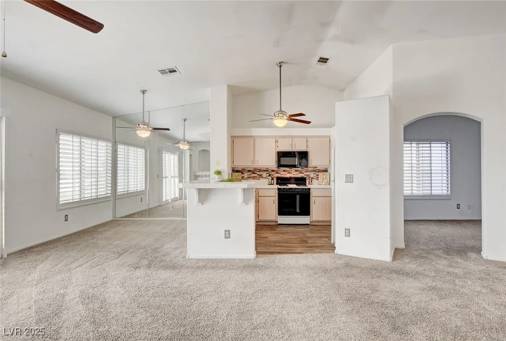 6201 Lake Mead, Las Vegas, NV 89156