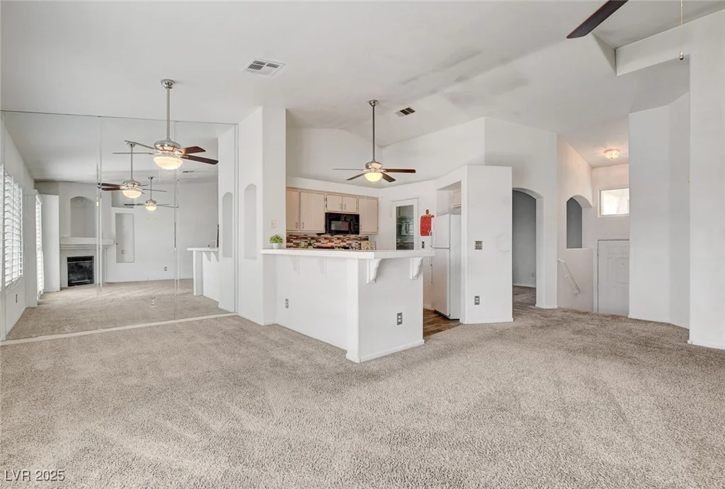 6201 Lake Mead, Las Vegas, NV 89156