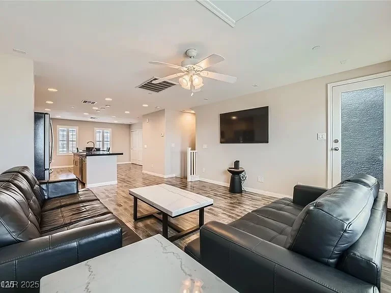 9050 Tropicana Avenue, Las Vegas, NV 89147