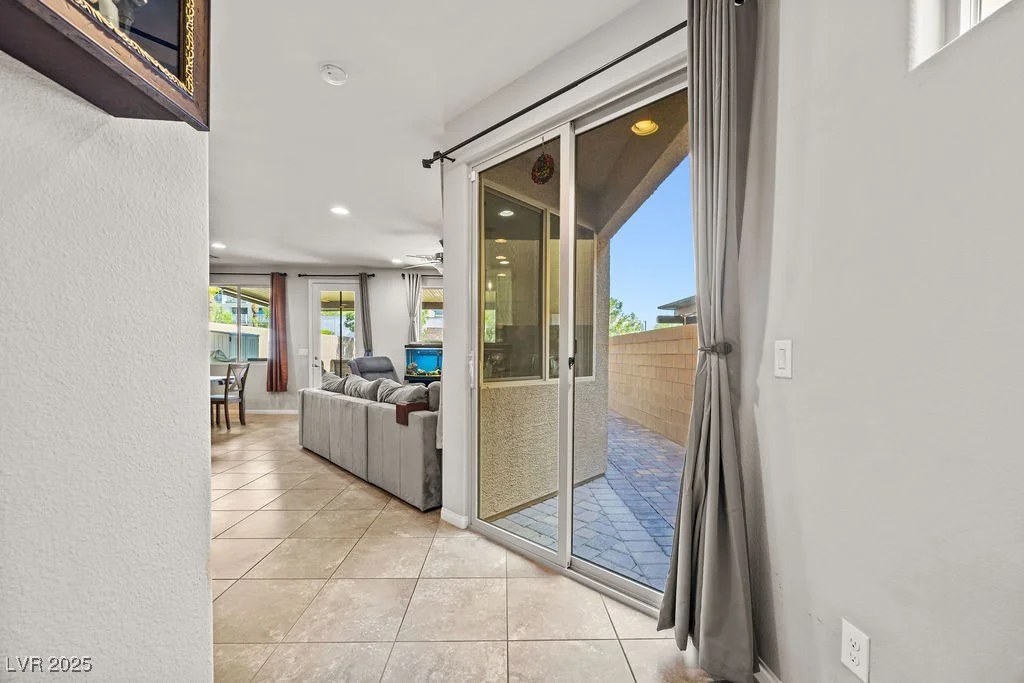 9056 Drummer Bay, Las Vegas, NV 89149