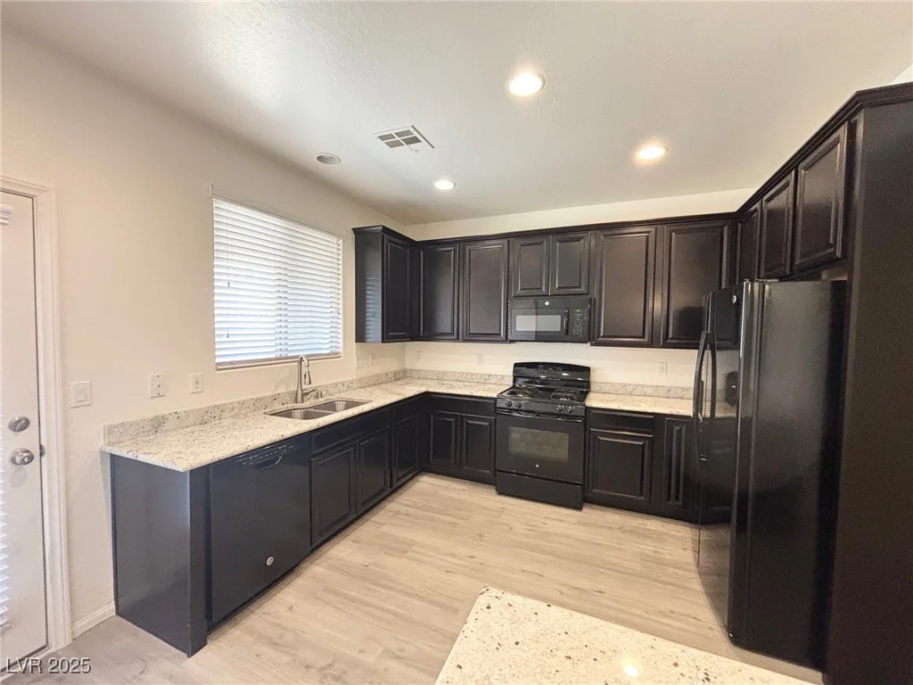 842 Earth Luster, Las Vegas, NV 89178