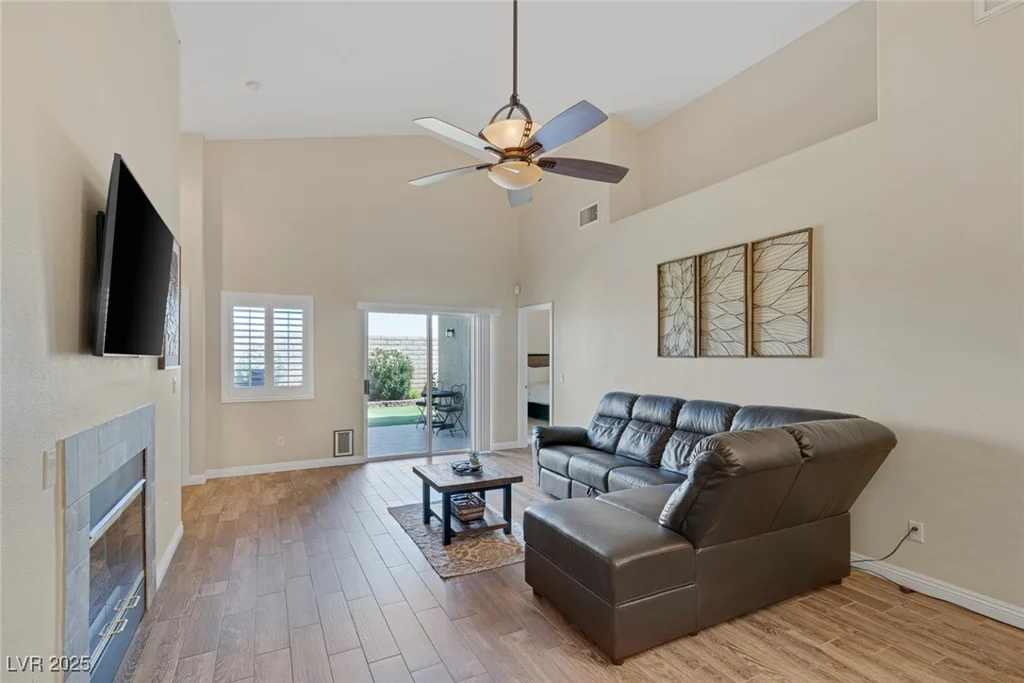 680 Bonanza Plain, Henderson, NV 89011