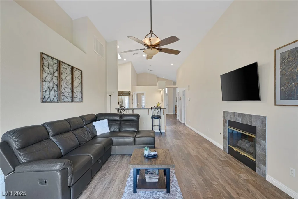 680 Bonanza Plain, Henderson, NV 89011