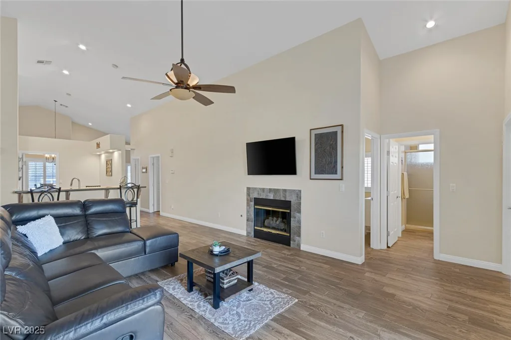 680 Bonanza Plain, Henderson, NV 89011