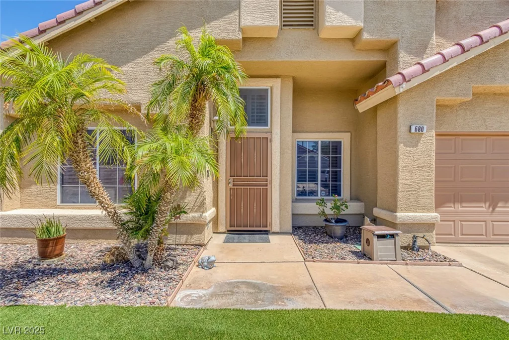 680 Bonanza Plain, Henderson, NV 89011