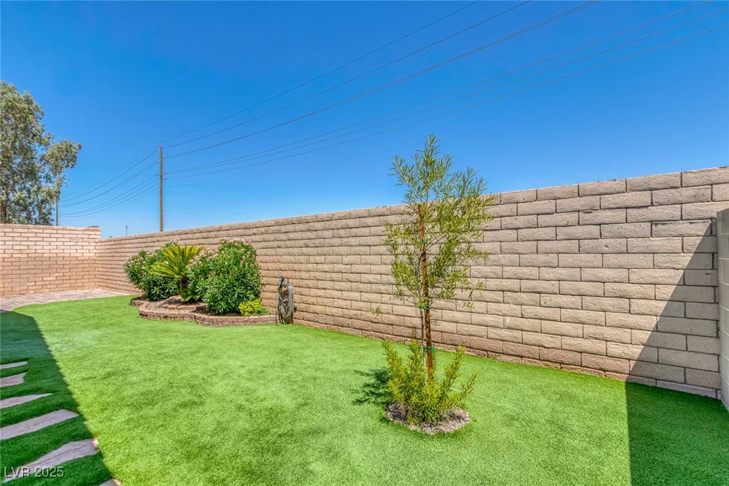 680 Bonanza Plain, Henderson, NV 89011