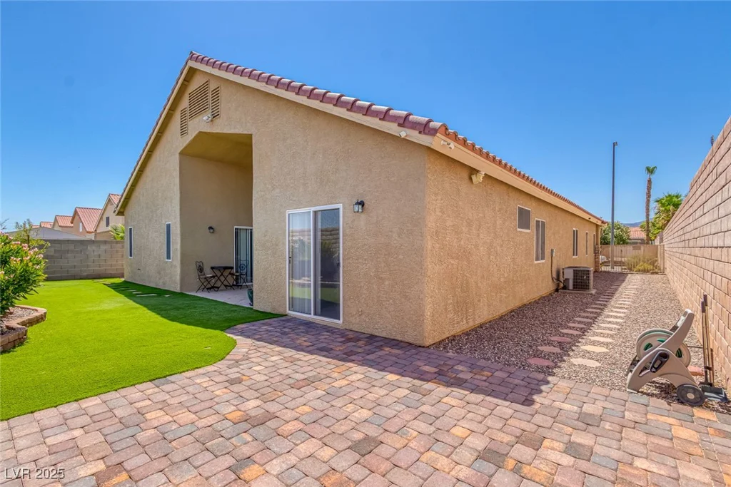 680 Bonanza Plain, Henderson, NV 89011