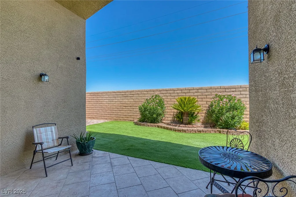680 Bonanza Plain, Henderson, NV 89011