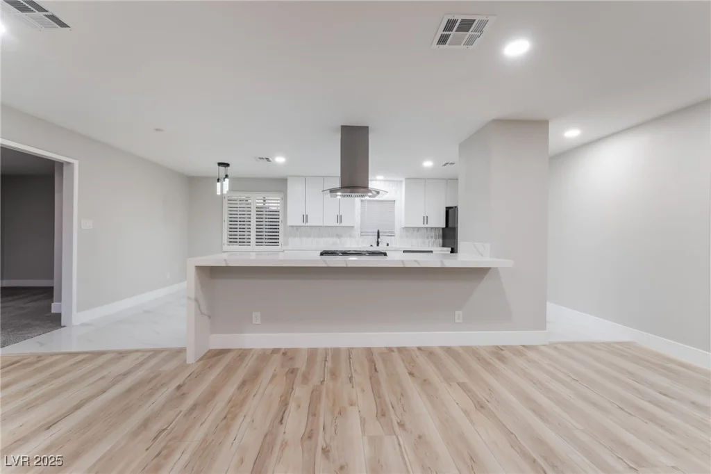 1009 Ironwood, Las Vegas, NV 89108