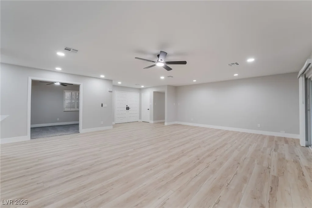 1009 Ironwood, Las Vegas, NV 89108