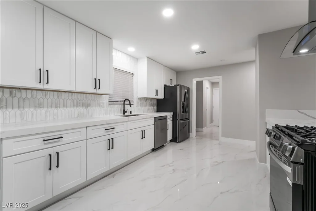 1009 Ironwood, Las Vegas, NV 89108