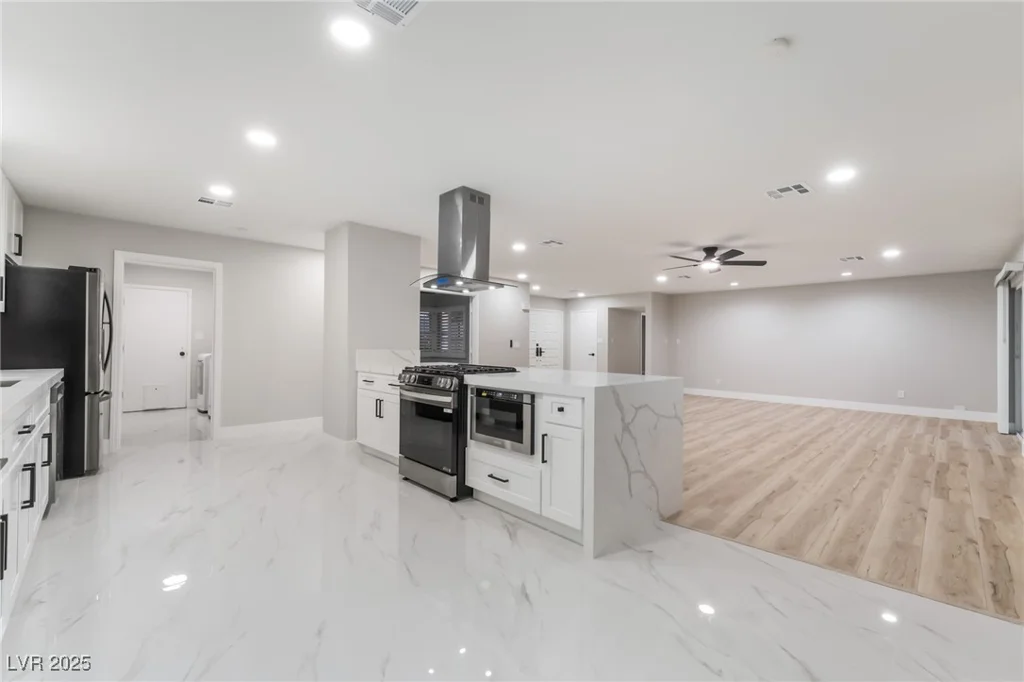 1009 Ironwood, Las Vegas, NV 89108
