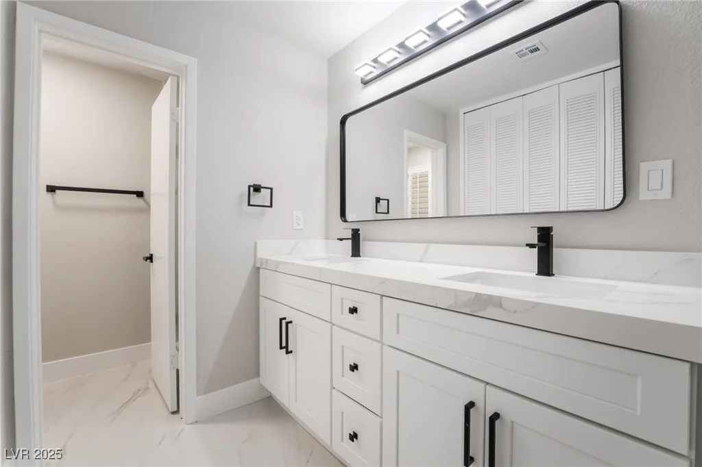 1009 Ironwood, Las Vegas, NV 89108