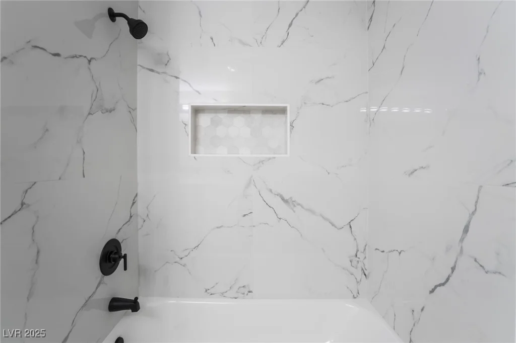 1009 Ironwood, Las Vegas, NV 89108