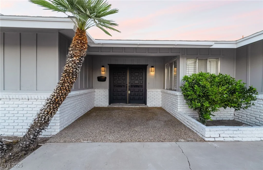 1009 Ironwood, Las Vegas, NV 89108