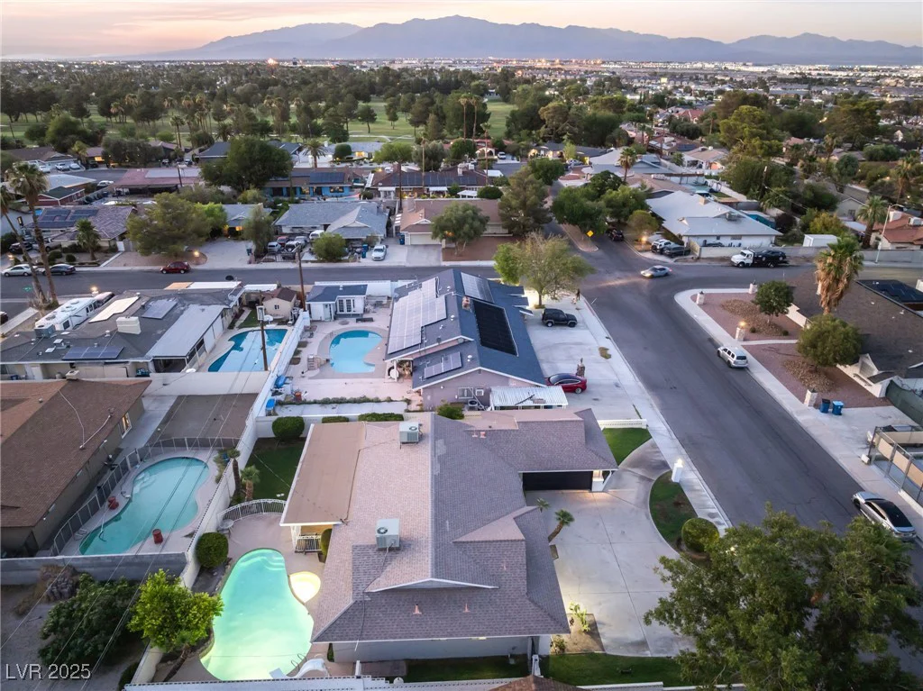 1009 Ironwood, Las Vegas, NV 89108