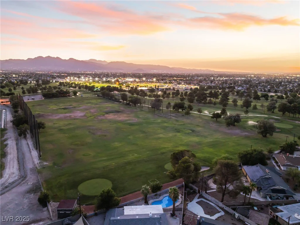 1009 Ironwood, Las Vegas, NV 89108