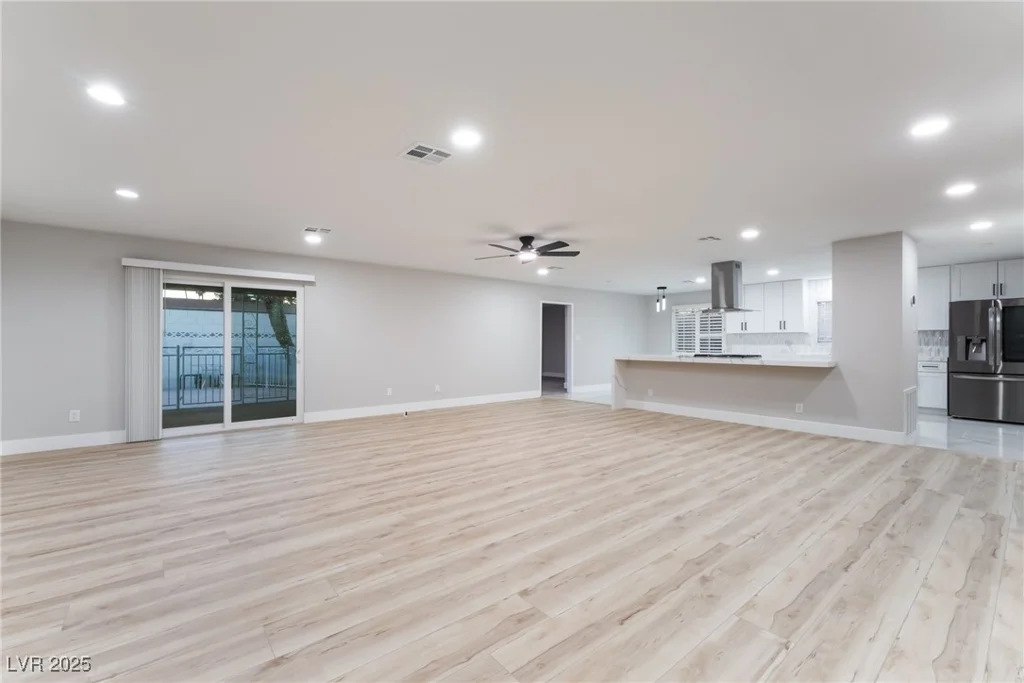 1009 Ironwood, Las Vegas, NV 89108