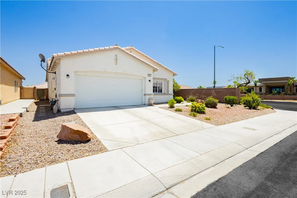 5402 Winterdale, North Las Vegas, NV 89031