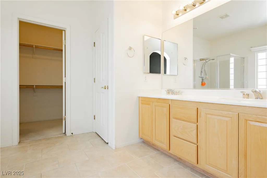5402 Winterdale, North Las Vegas, NV 89031