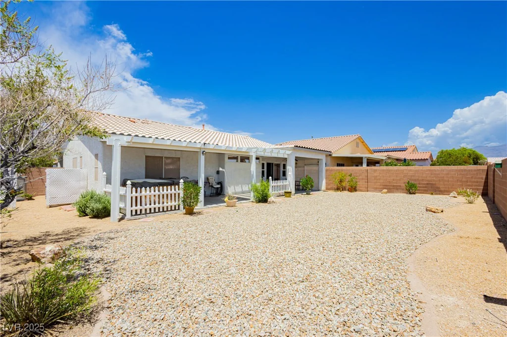 5402 Winterdale, North Las Vegas, NV 89031