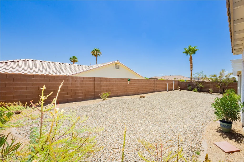5402 Winterdale, North Las Vegas, NV 89031