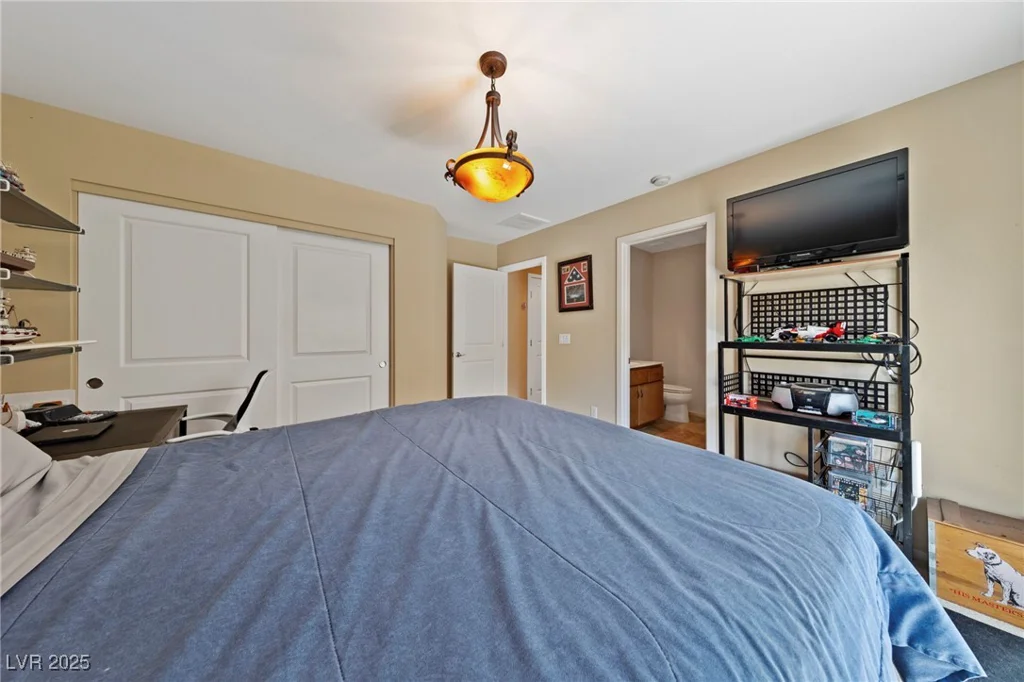 9331 Hilgard, Las Vegas, NV 89178