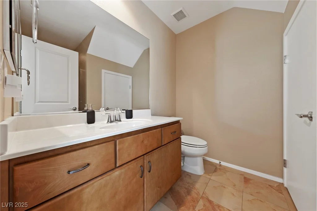 9331 Hilgard, Las Vegas, NV 89178