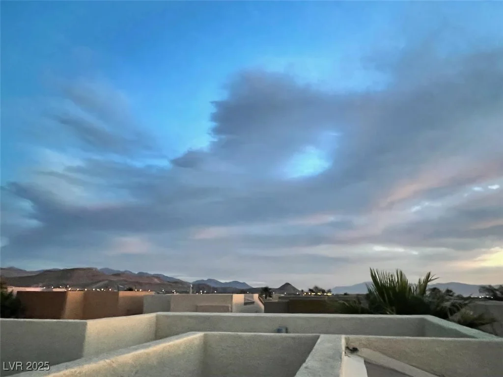 9331 Hilgard, Las Vegas, NV 89178