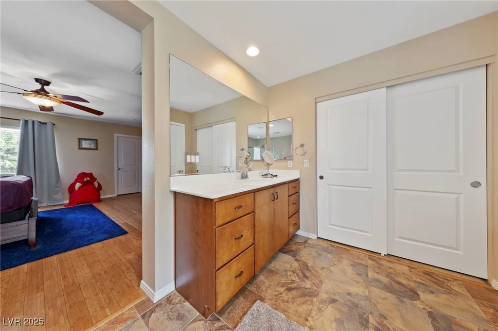 9331 Hilgard, Las Vegas, NV 89178
