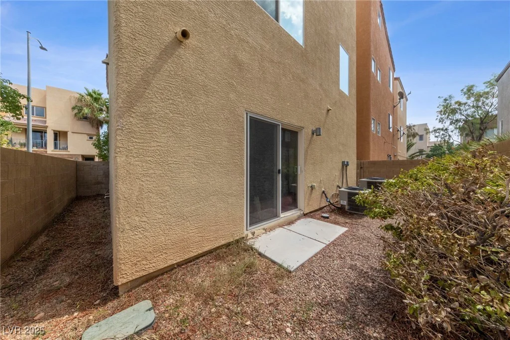 9331 Hilgard, Las Vegas, NV 89178