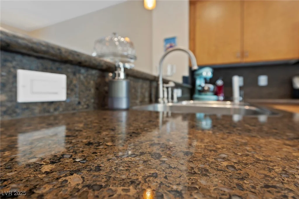 9331 Hilgard, Las Vegas, NV 89178