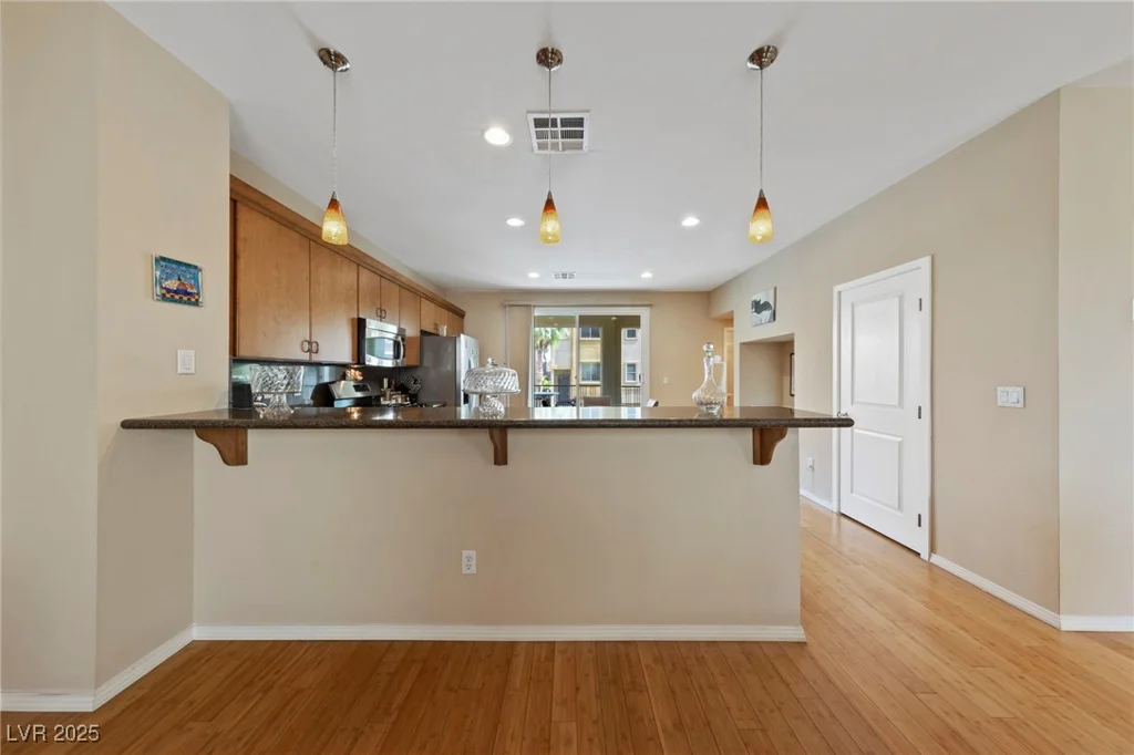 9331 Hilgard, Las Vegas, NV 89178