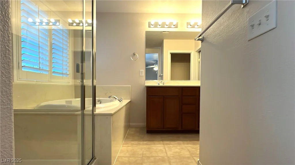 7469 Paces Mill, Las Vegas, NV 89113