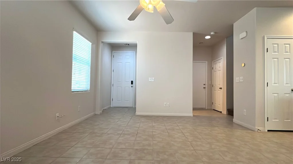 7469 Paces Mill, Las Vegas, NV 89113
