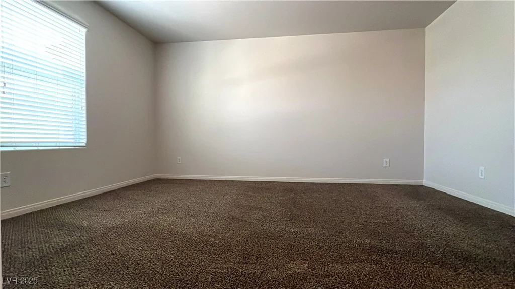 7469 Paces Mill, Las Vegas, NV 89113