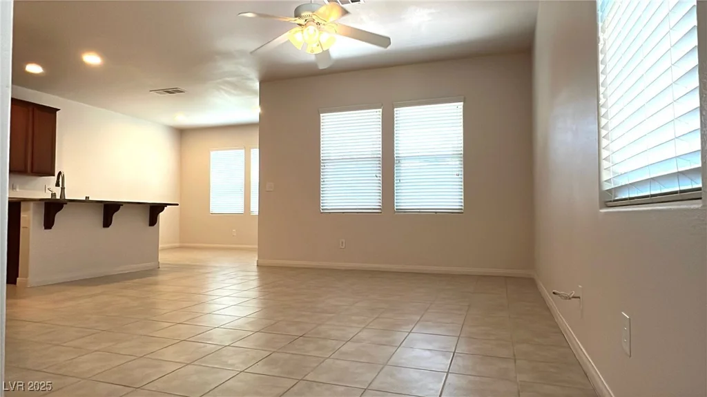 7469 Paces Mill, Las Vegas, NV 89113