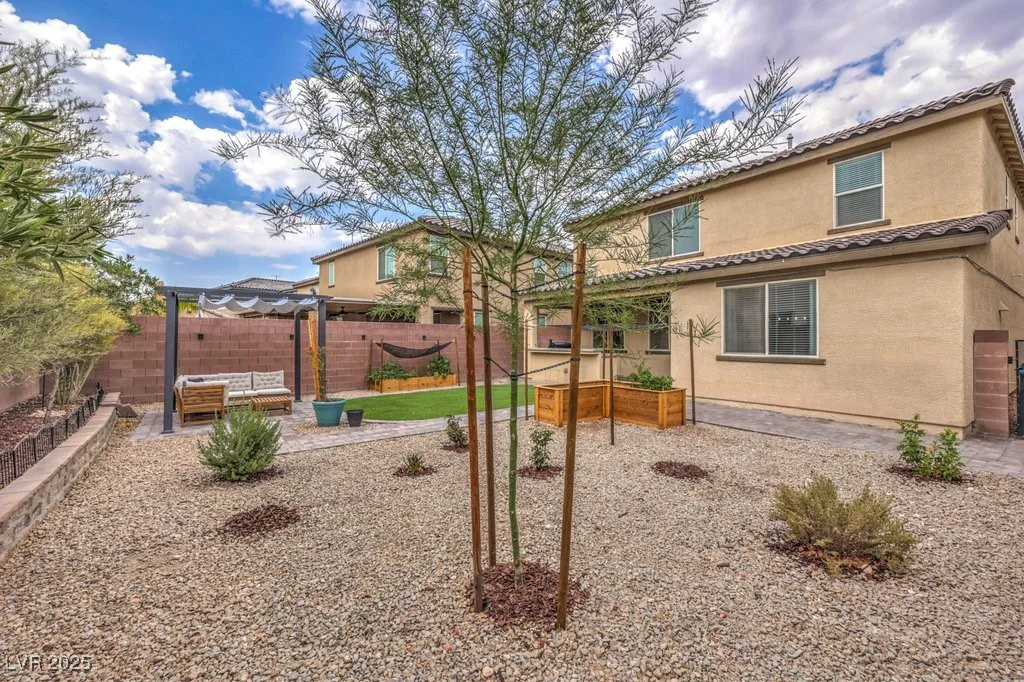5833 Petrified Tree, North Las Vegas, NV 89081
