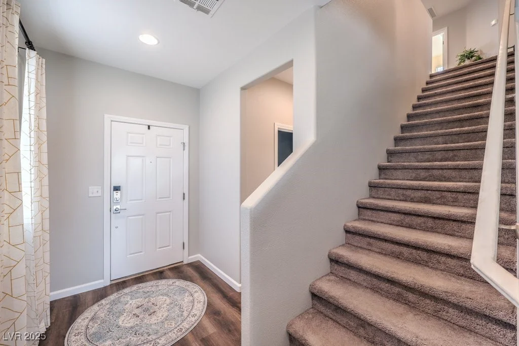 5833 Petrified Tree, North Las Vegas, NV 89081