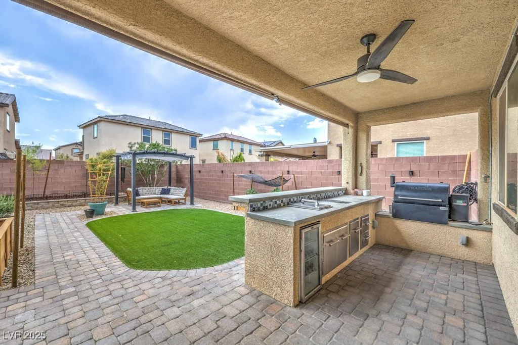 5833 Petrified Tree, North Las Vegas, NV 89081