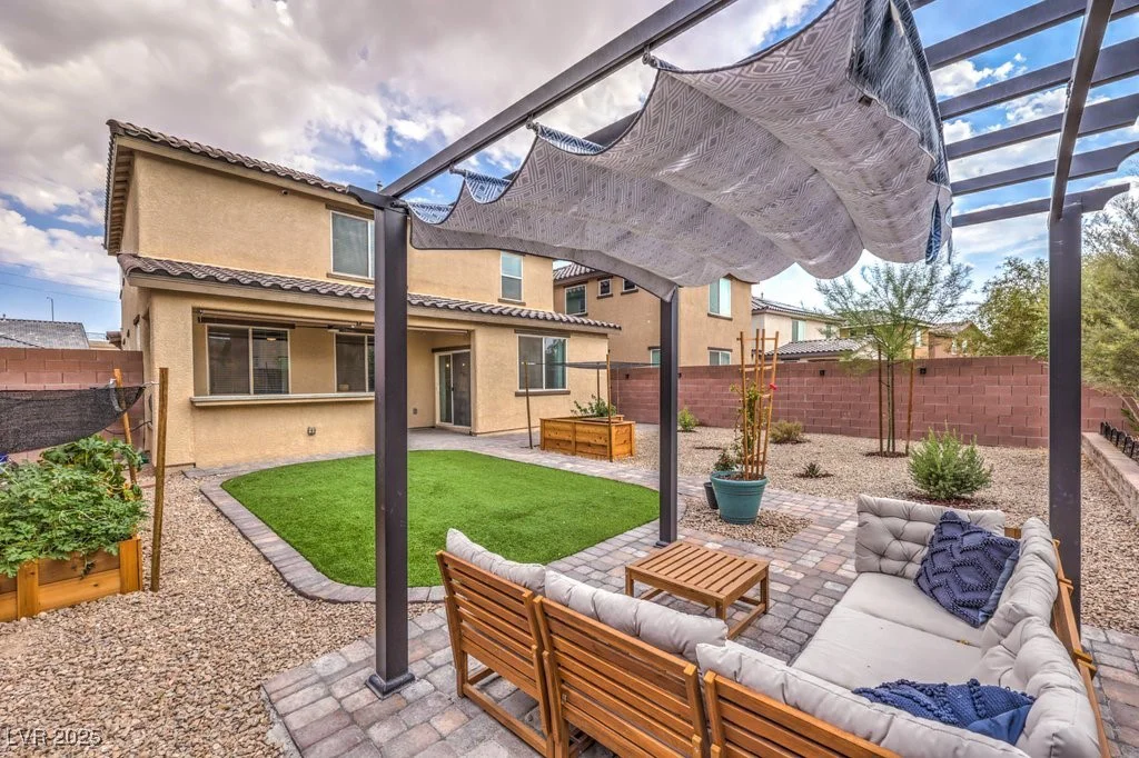 5833 Petrified Tree, North Las Vegas, NV 89081