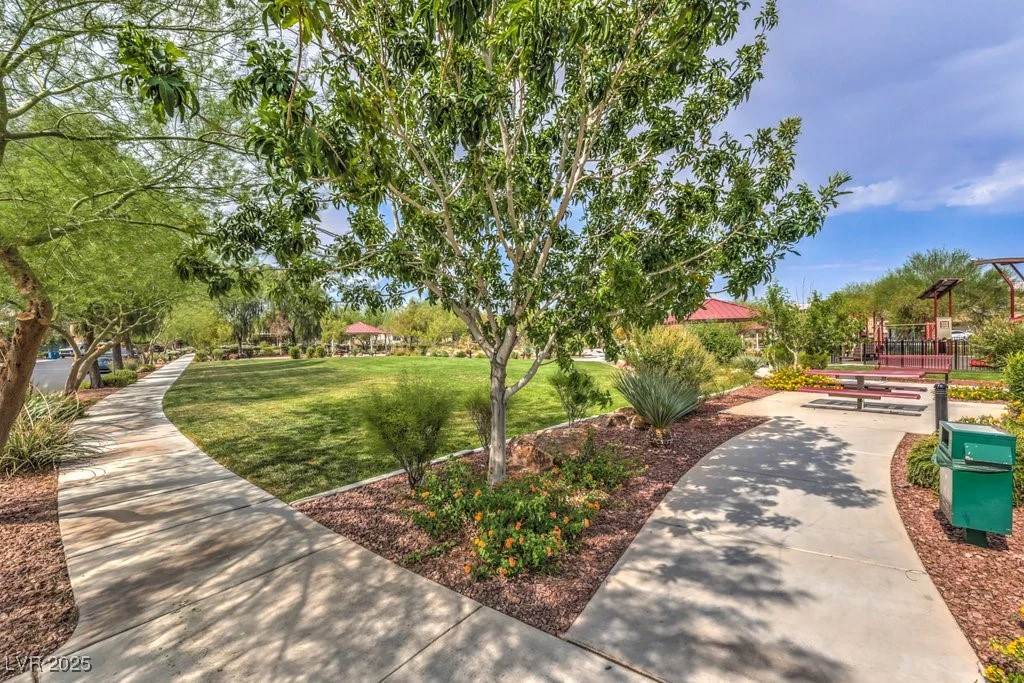 5833 Petrified Tree, North Las Vegas, NV 89081