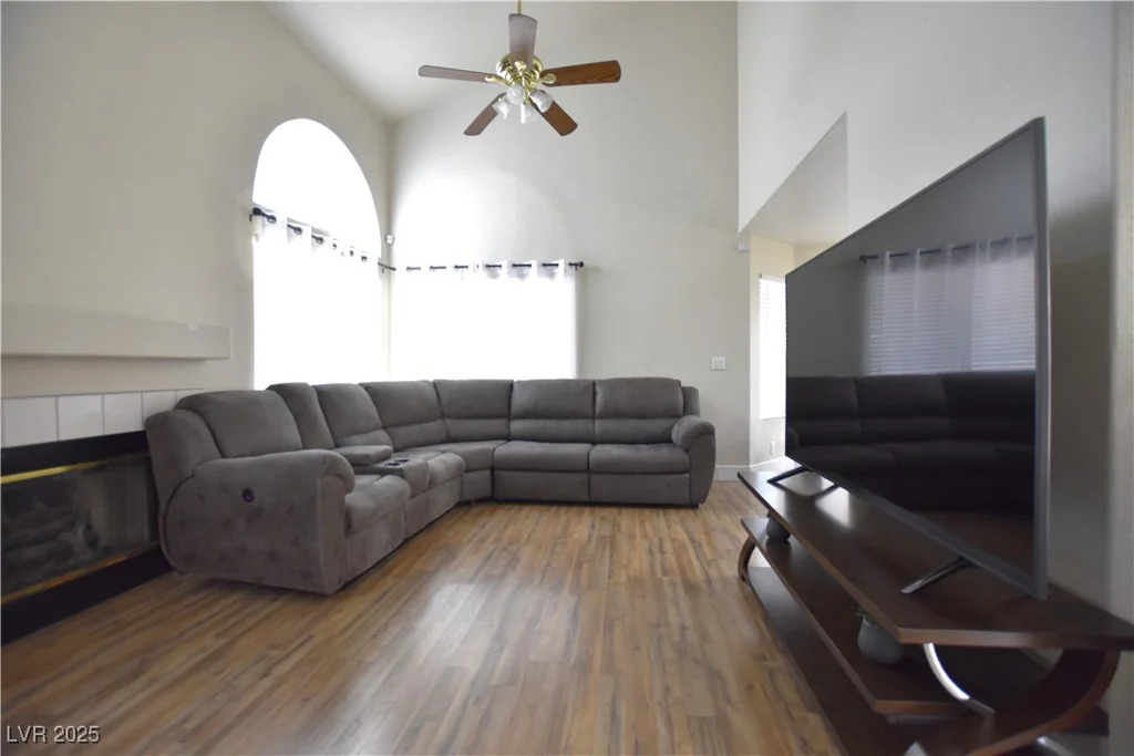 6628 Ives, Las Vegas, NV 89108